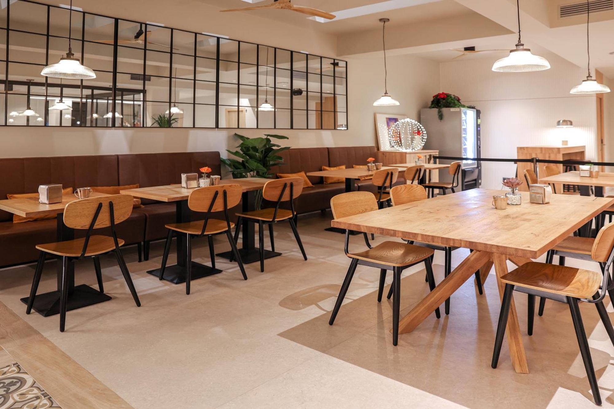 Hotel Aerohotel Barcelona Airport 24h *